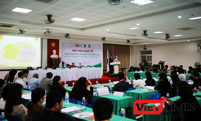 The seminar in progress (Photo: http://viettimes.net.vn)