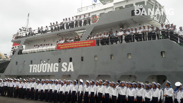 A ship ready for the Tet trip to the Truong Sa Islands District