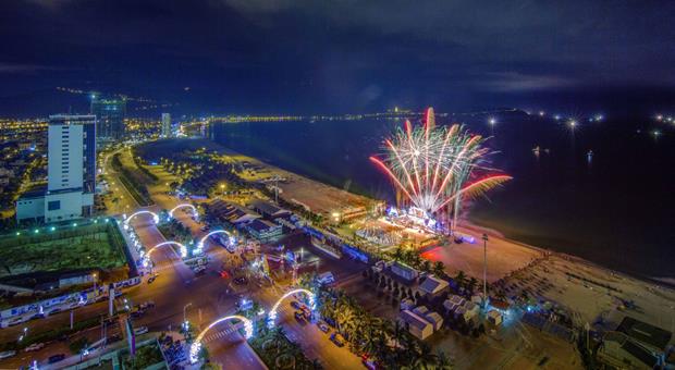 A sparkling image of the city during the 5th Asian Beach Games (ABG5) by Nguyen Quang