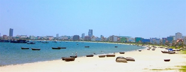 My Khe Beach in Danang City. Photo ivivu.com