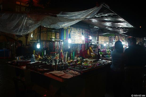 Hoi An Night Market - Hoi An is among the top 20 best night-life spots on the planet, according to Tripadvisor users. Hoi An is totally different when night falls. The night market is open from around 5 p.m. through 11 p.m. Visitors who are not really into their shopping can enjoy a nighttime stroll instead along the Hoai River under colorful lanterns. Photo by Tran Viet Anh.