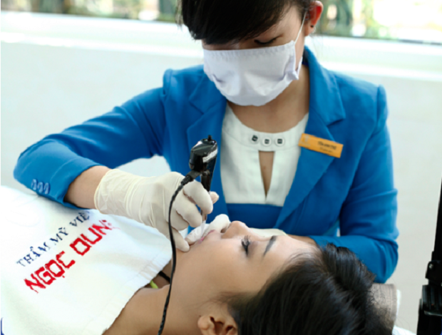 Lip injection at Ngoc Dung Beauty Salon