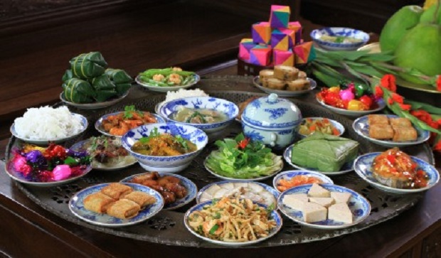 Kitchen tribute: A Tet offering to ancestors in Hue. Photo courtesy of Hoang Thuy