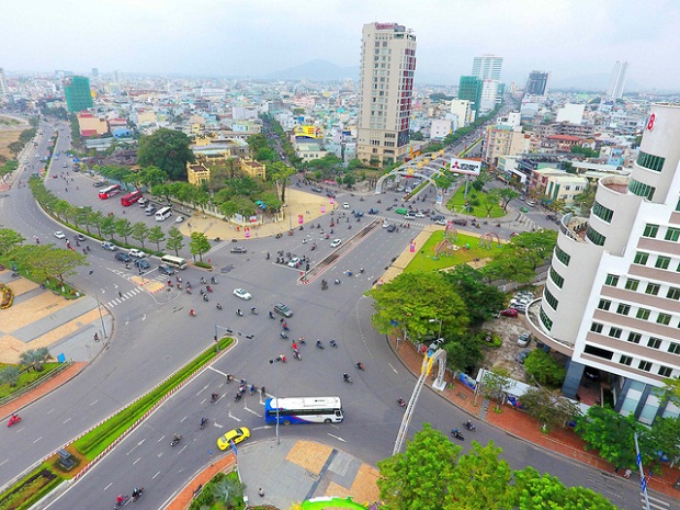 Despite the cloud and rain, Da Nang is looking clear and pure from above