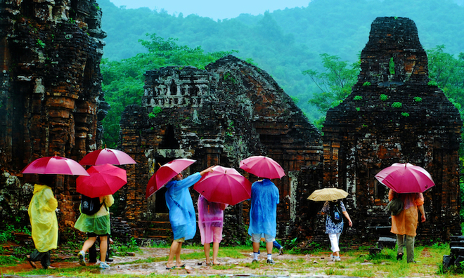 Tourists in Quang Nam Province’s My Son Sanctuary. Photo by Ha Phuoc Thanh/VnExpress Photo Contest