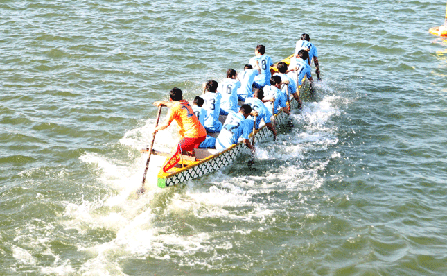 Đội thuyền đua phường Hòa Hiệp Nam