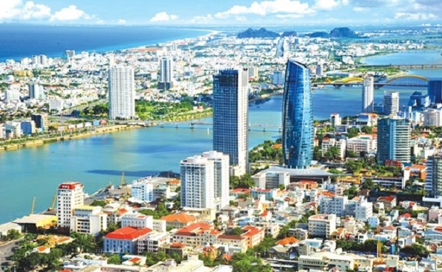 A panorama of Da Nang, the host city of the APEC Viet Nam 2017.