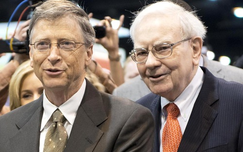 Hai tỷ phú giàu nhất nước Mỹ Bill Gates (trái) và Warren Buffett.