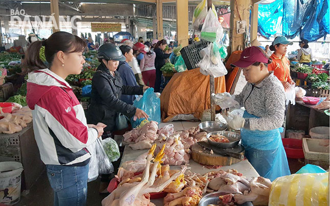 Đến hết năm 2017, quận Ngũ Hành Sơn xây dựng chợ Non Nước (phường Hòa Hải) thành chợ bảo đảm an toàn vệ sinh thực phẩm.