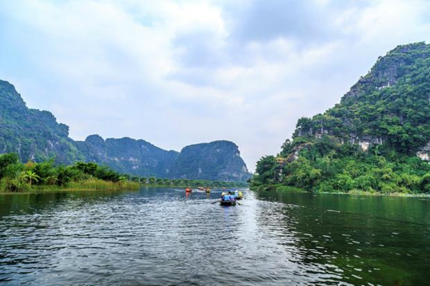 Located 7km from Ninh Binh and 96km from Hanoi to the south, Trang An is a scenic area renowned for its boat cave tours. Photo by VnExpress