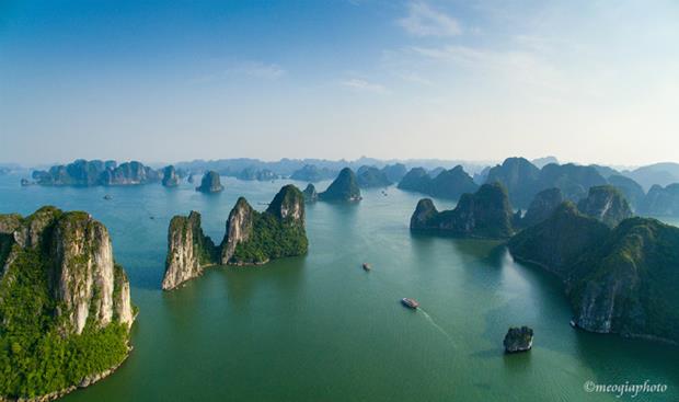 Known for its emerald waters and thousands of towering limestone islands topped by rainforests, Ha Long Bay was featured in 