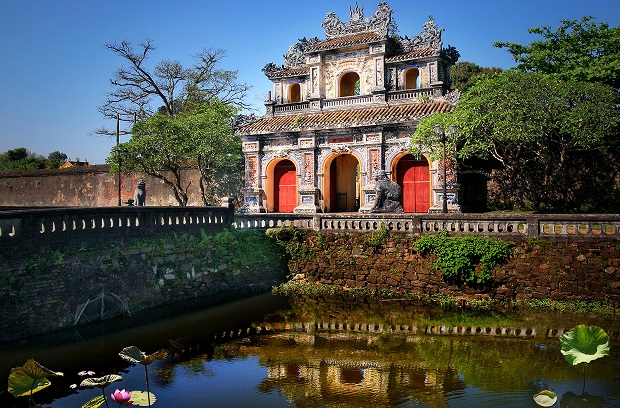   Located on the eastern side of the Imperial City, Hien Nhon is the most beautiful gate of the 13 with its numerous, finely-carved patterns and motifs.  It was open only to mandarins and male residents.