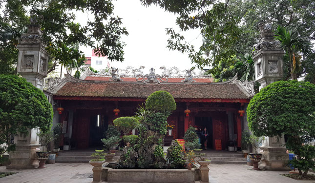 Di tích lịch sử - văn hóa đền Quán Thánh hiện nay thuộc phường Quán Thánh, quận Ba Đình, Hà Nội.