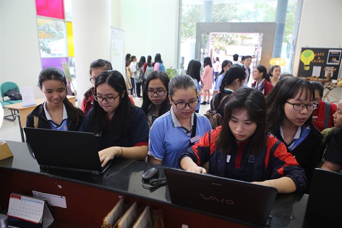 Students at the Da Nang University