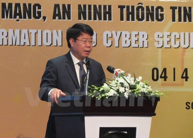 Deputy Minister of Public Security Bui Van Nam speaks at the event