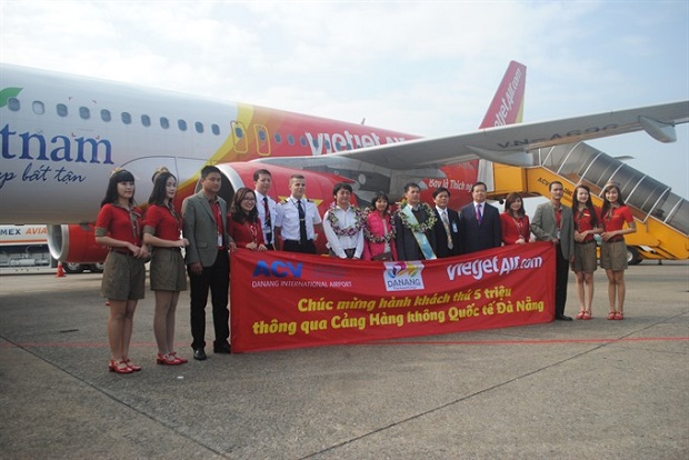 A VietJet flight lands at Đà Nẵng International Airport. ( Photo: VNS)