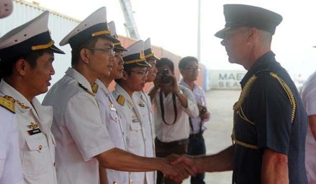 The welcoming ceremony for the New Zealand naval officers and men