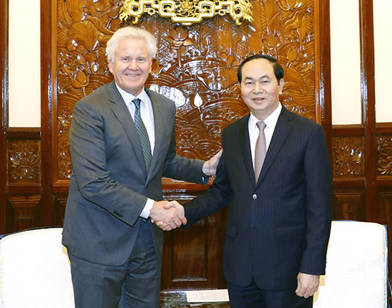 Chủ tịch nước Trần Đại Quang tiếp Chủ tịch Tập đoàn General Electric của Hoa Kỳ, ông Jeffrey Immelt đang có chuyến thăm và làm việc tại Việt Nam.  					                     Ảnh: TTXVN