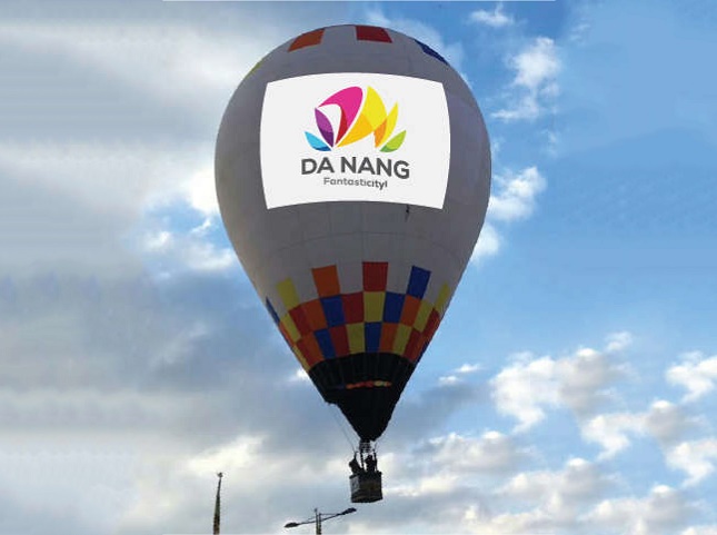  One featuring Da Nang’s tourism logo