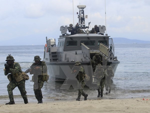 Philippine Navy in a drill.(Source: Reuters/VNA)