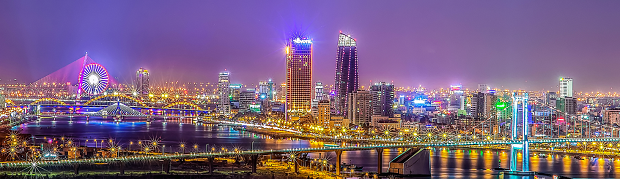 First prize went to photographer Huynh Van Truyen for ‘Toan Canh Thanh Pho’ (Panoramic View of the City). 