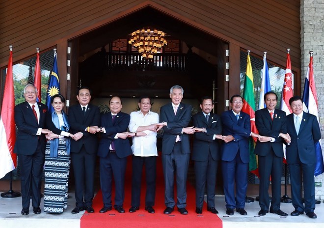 The 30th ASEAN Summit opened in Manila, the Philippines on April 29 with leaders of 10 ASEAN member nations in attendance. (Photo: VNA)