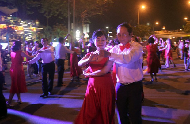  The street parade of live music and dancing last night