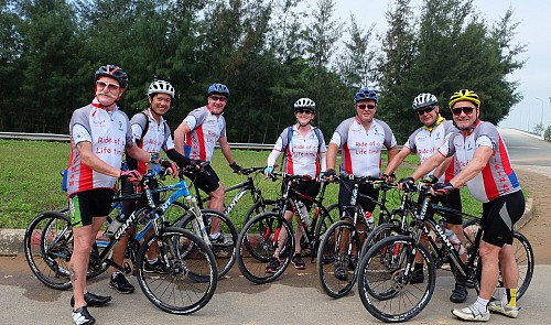 Six riders from Australia participated in the bike ride. Lifestart Foundation