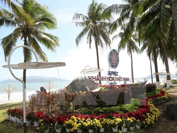 A symbol of APEC Vietnam 2017 in Nha Trang city of Khanh Hoa province, which was the venue of the first APEC Senior Officials' Meeting (Photo: VNA)