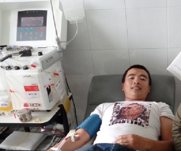 30-year-old blood donor Huynh Van Duoc