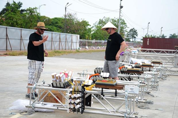  Installation of the 40m-long fireworks stage