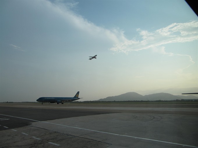 Aircraft at Đà Nẵng International Airport. 