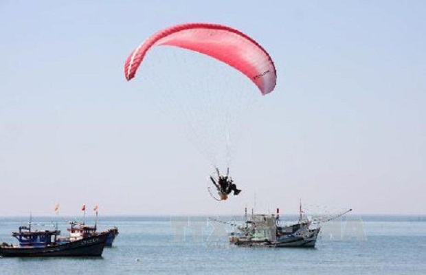 Da Nang Paragliding Open 2017 kicks of (Source: VNA)