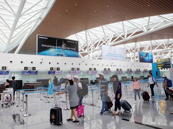 Passengers at the Da Nang Airport's international terminal (Photo: VNA)