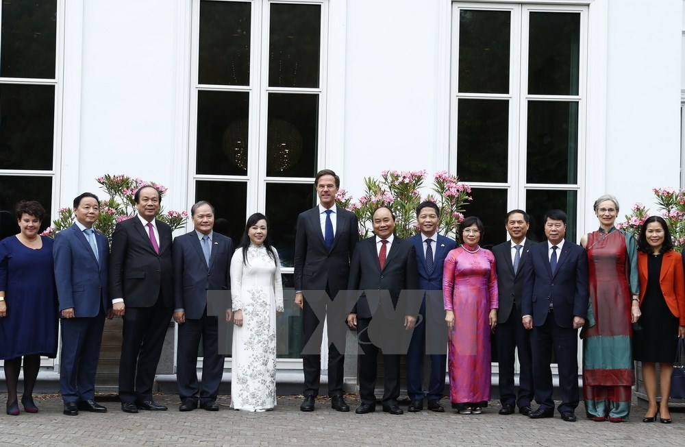 Thủ tướng Nguyễn Xuân Phúc và Thủ tướng Vương quốc Hà Lan Mark Rutte và các đại biểu 2 nước.