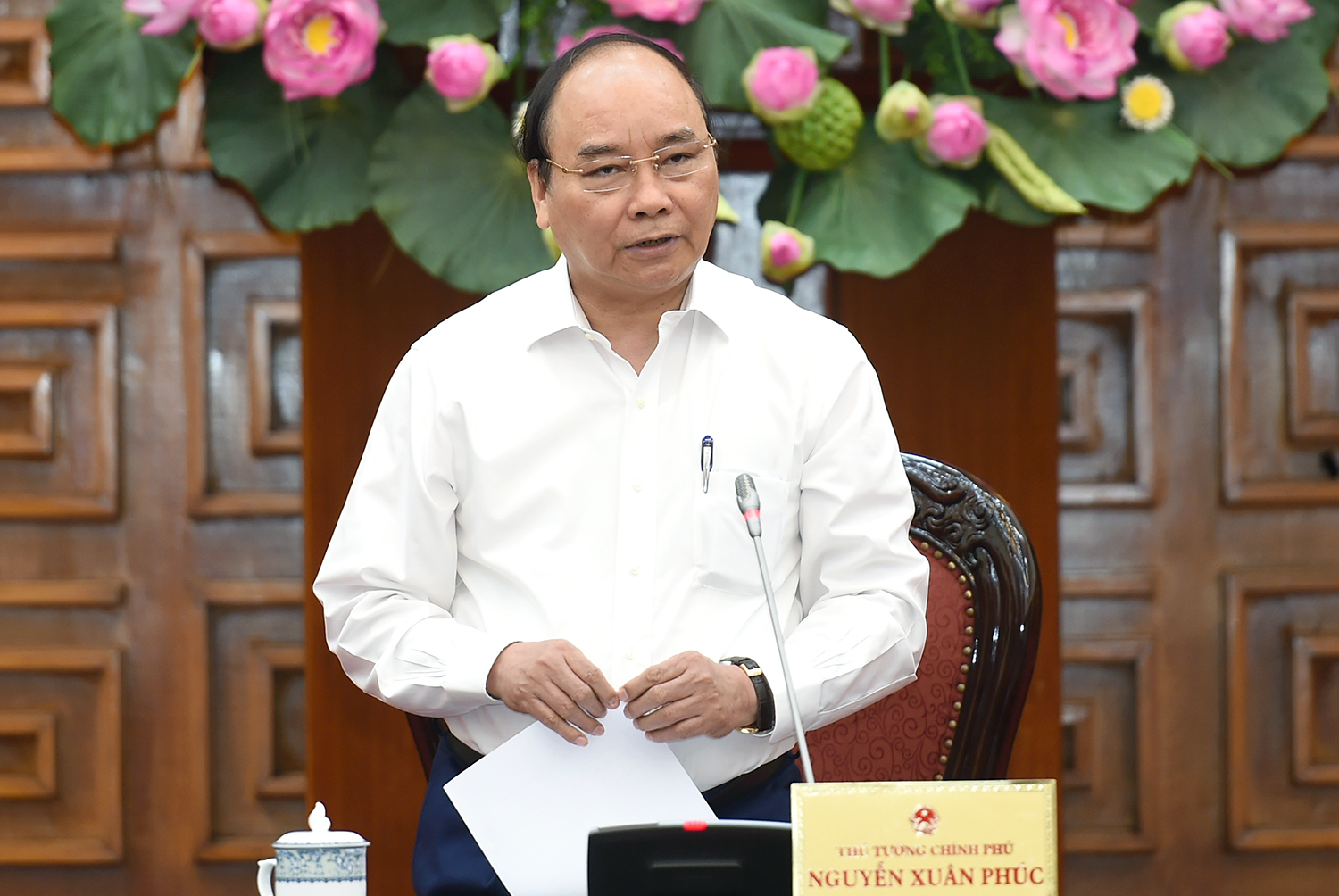 Thủ tướng Nguyễn Xuân Phúc đánh giá cao Hội Cựu giáo chức Việt Nam đã có nhiều sáng kiến, đề xuất với Bộ Giáo dục và Đào tạo, với Đảng, Nhà nước. Ảnh: VGP/