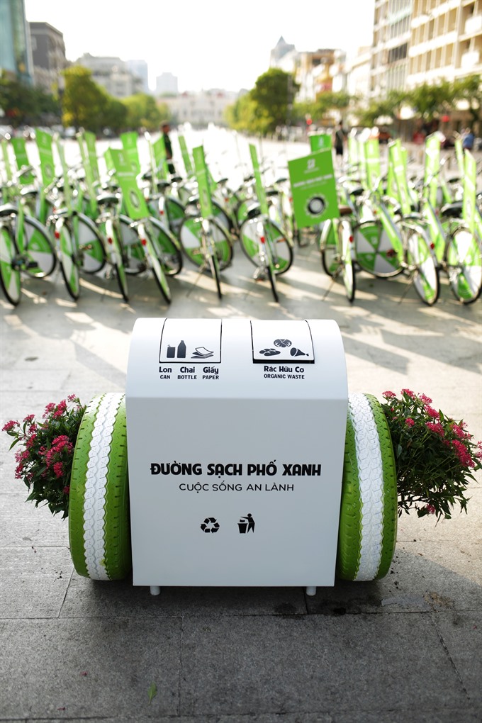 A smart dust bin project is launched in Da Nang with an aim of keeping the city clean and being an attraction to tourists. 