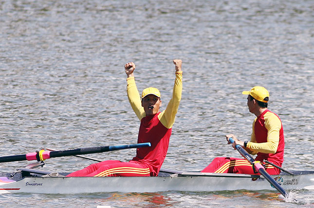 Vietnamese rowers