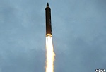 Triều Tiên công bố hình ảnh đầu tiên vụ phóng tên lửa qua Nhật Bản