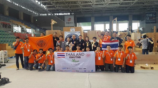 A group of Thai students from King Mongkut's University of Technology North Bangkok won two awards at the World Robocup Rescue 2017 in Nagoya, Japan (Photo: nwnt.prd.go.th)