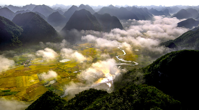 Viet Nam's tourism ministry has selected photos capturing the best of each of the ten ASEAN countries for an exhibition called “ASEAN People and Countries” to celebrate the 50th anniversary of the bloc. This photo capturing the surreal beauty of Bac Son Valley in Lang Son Province is representing Viet Nam at the show, which will run until Friday in Ha Noi.