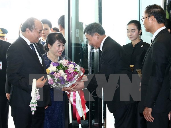 Quang cảnh lễ đón Thủ tướng Nguyễn Xuân Phúc và Phu nhân tại sân bay quân sự Don Mueang, thủ đô Bangkok. (Ảnh: Thống Nhất/TTXVN)