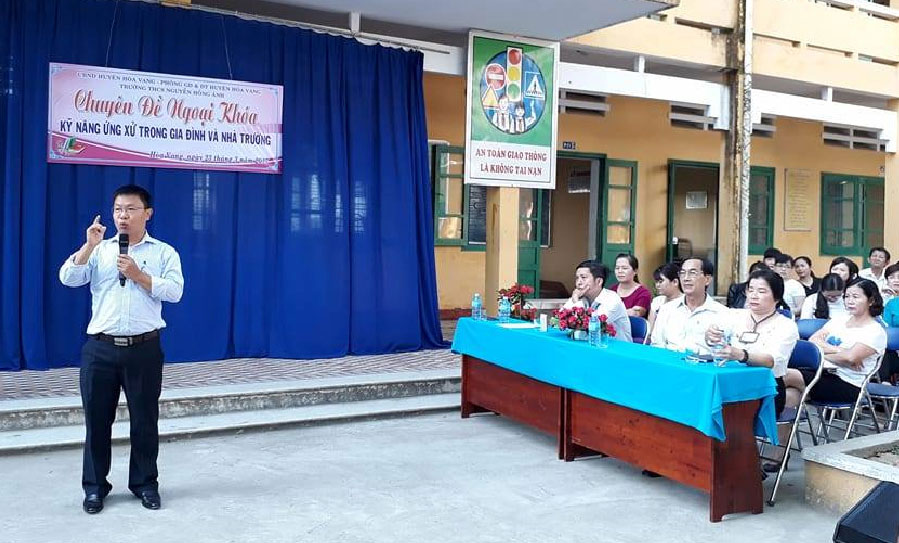 Buổi nói chuyện chuyên đề: “Cái tâm của nghề giáo” của TS Nguyễn Thành Nhân đã có tác động tích cực đến đội ngũ cán bộ, giáo viên trên địa bàn.