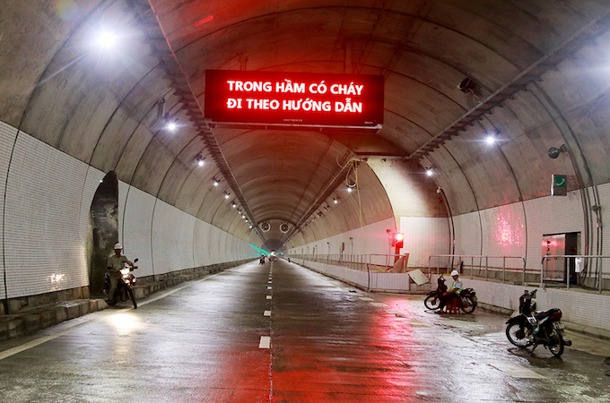 The second longest road tunnel in Viet Nam, after the one running under the Hai Van Pass, is expected to cut the travel time by 40 minutes and reduce traffic accidents. Deo Ca is one of the highest and toughest mountain passes in Viet Nam, where drivers face constant risks of crashes due to its steep slopes and blind corners. In April, two crashes caused a tailback of 10 kilometers.