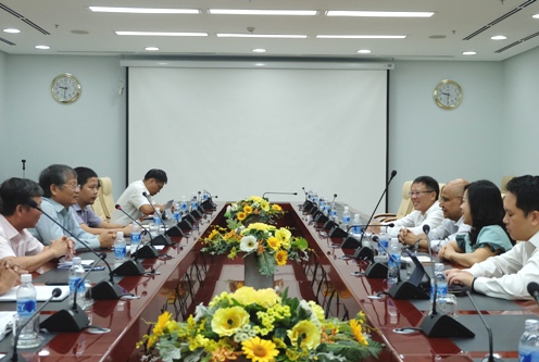 The meeting in progress (Photo: danang.gov.vn)