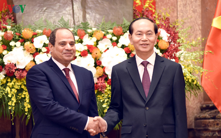 Chủ tịch nước Trần Đại Quang nhiệt liệt chào mừng Tổng thống Ai Cập El Sisi thăm cấp Nhà nước tới Việt Nam. 