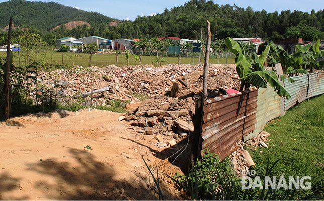 Tình trạng san lấp đất nông nghiệp trái phép tái diễn tại phường Hòa Khánh Nam. 