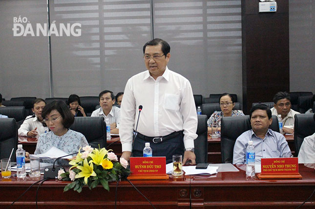 Chủ tịch UBND thành phố Huỳnh Đức Thơ phát biểu tại buổi làm việc.Ảnh: PHAN CHUNG