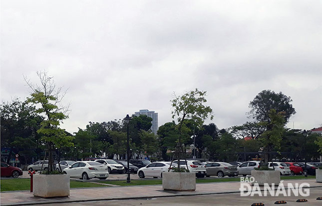 A parking area to the south of the Da Nang Administrative Centre