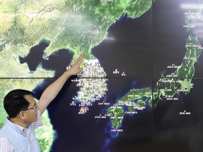 Chuyên gia về động đất tại Hàn Quốc bàn về các trận động đất tại Triều Tiên trong bối cảnh nước này liên tiếp thử hạt nhân. (Nguồn: AP)